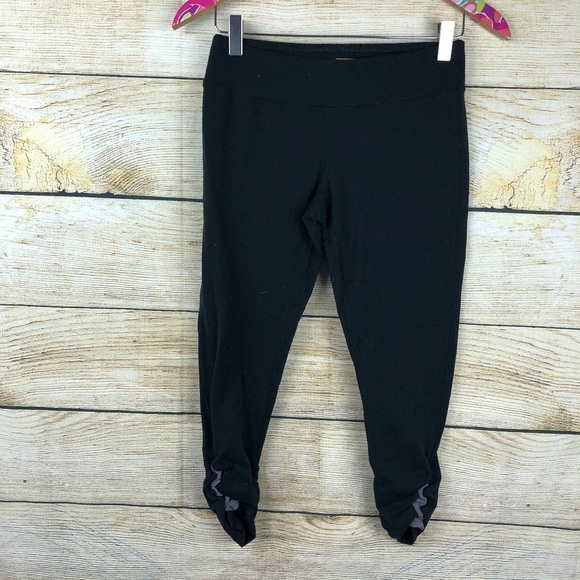 Lucy Activewear black crop leggings size XS 0847 - Picture 1 of 8